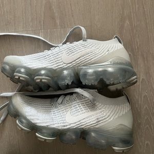 Nike vapor max size 8